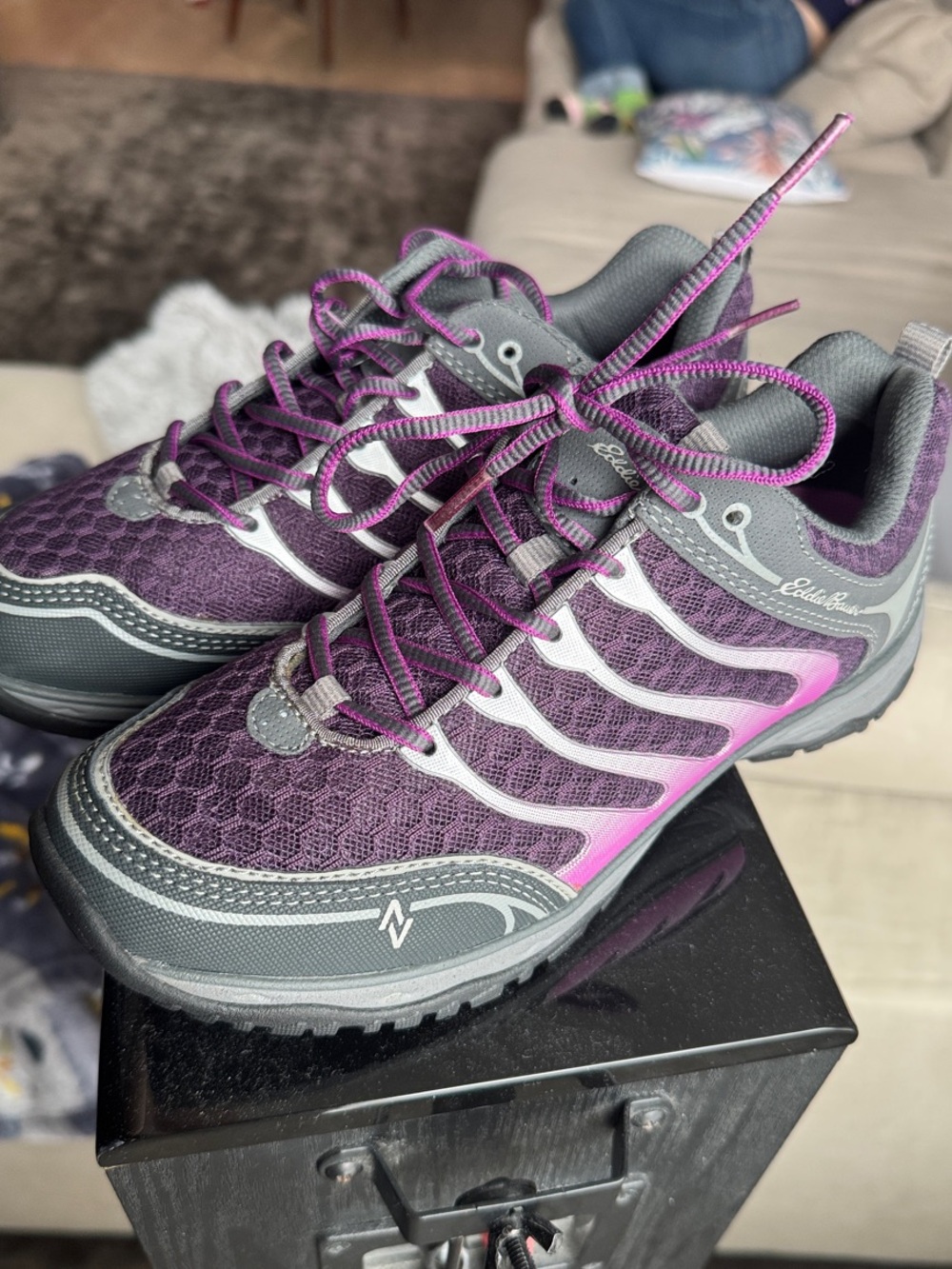 Eddie Bauer Travex Full Circuit Hiking Shoes Women’s 8 Deep Eggplant EUC